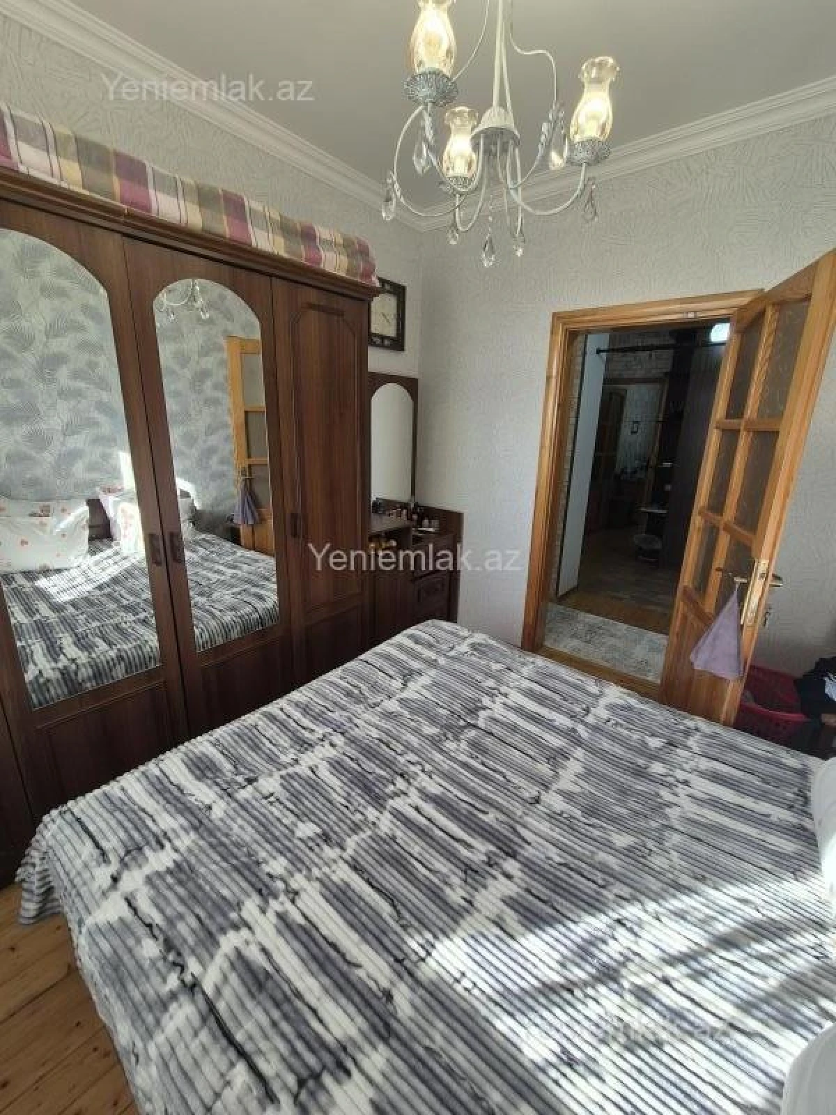 Satılır 3 otaqlı köhnə tikili 70 m²