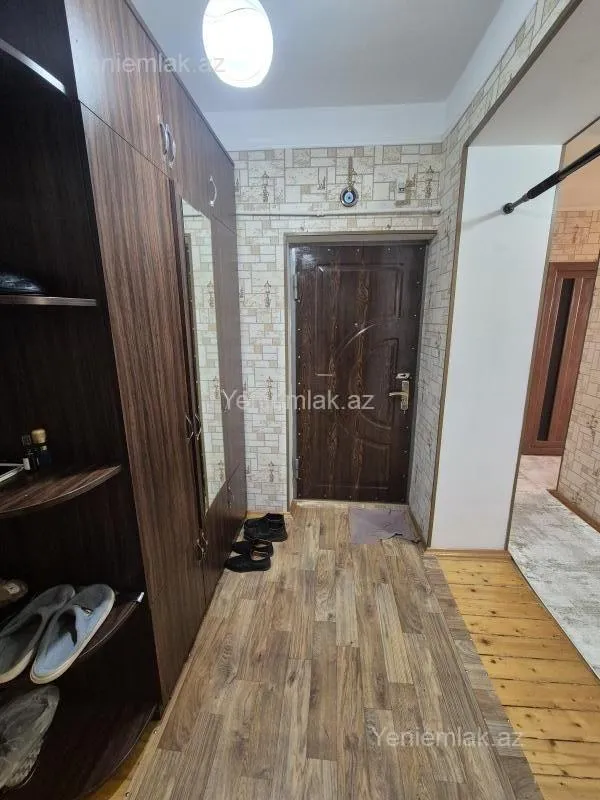 Satılır 3 otaqlı köhnə tikili 70 m²