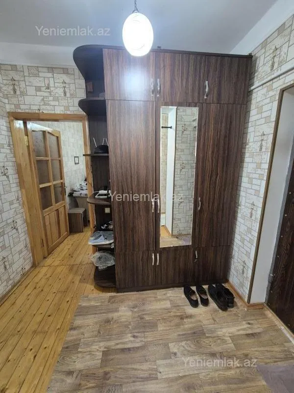 Satılır 3 otaqlı köhnə tikili 70 m²