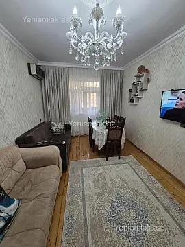 Satılır 3 otaqlı köhnə tikili 70 m²