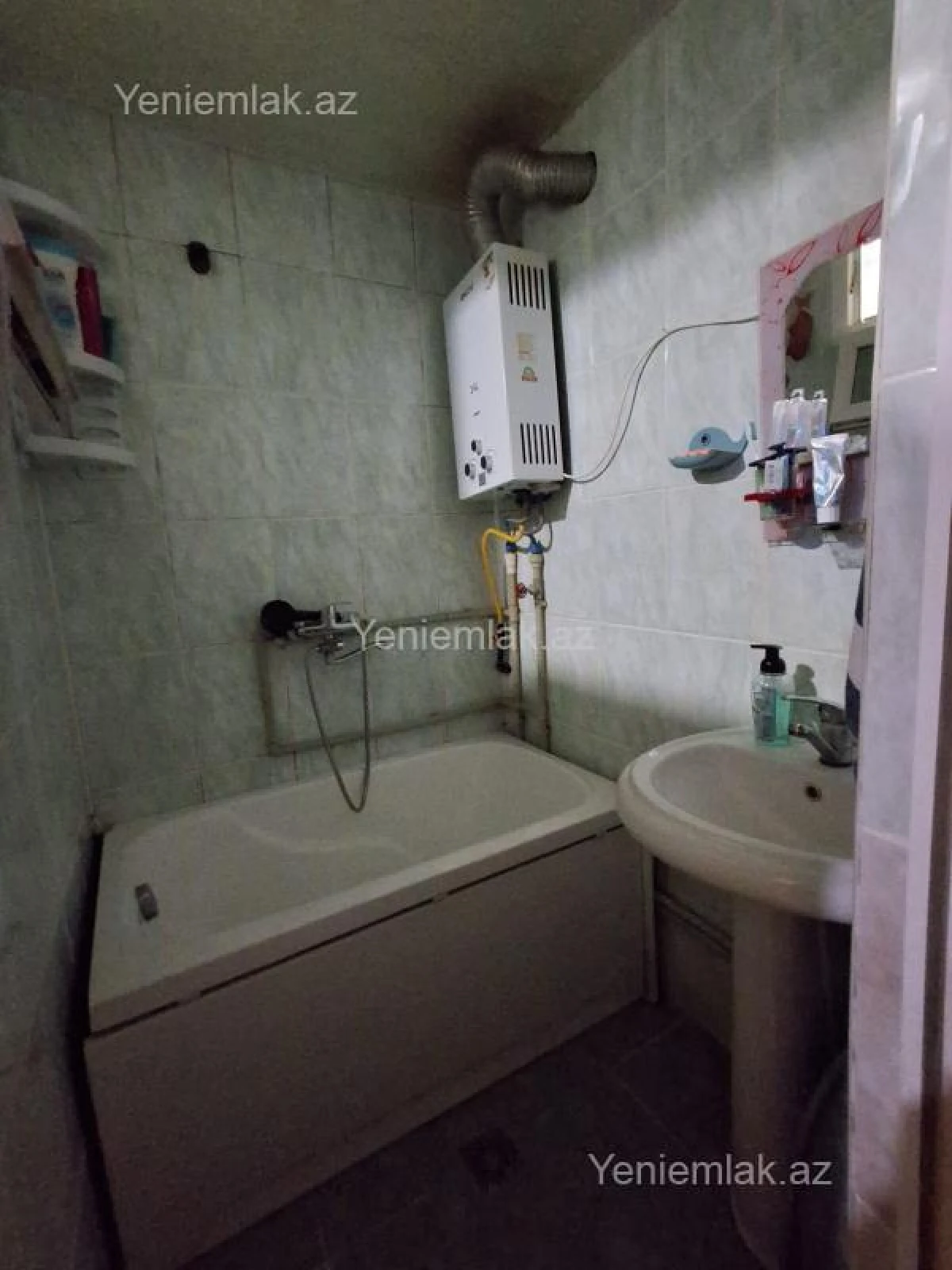 Satılır 2 otaqlı köhnə tikili 47 m²