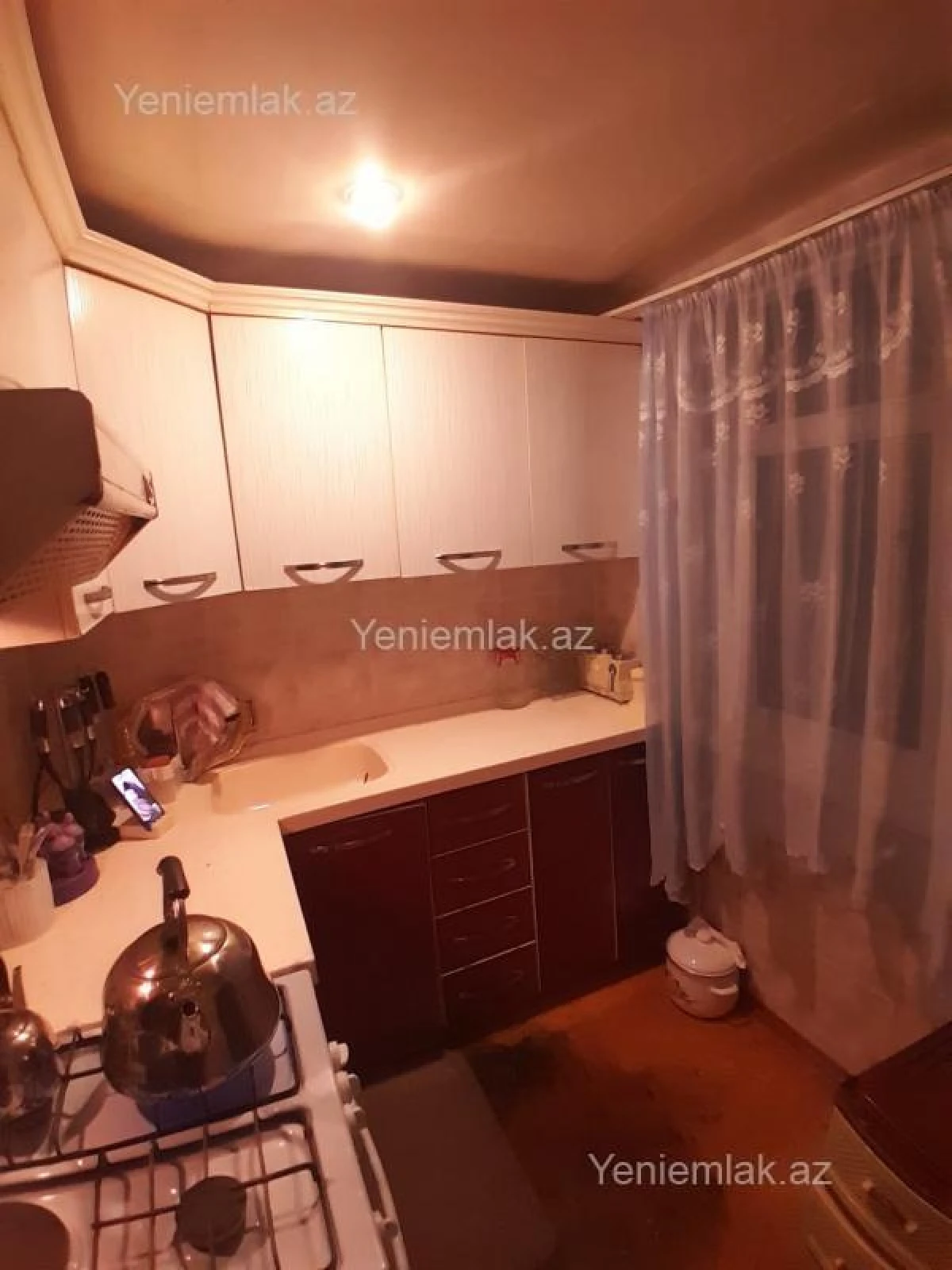 Satılır 2 otaqlı köhnə tikili 47 m²