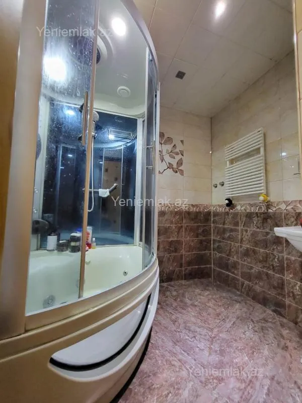 Satılır 2 otaqlı yeni tikili 83.5 m²