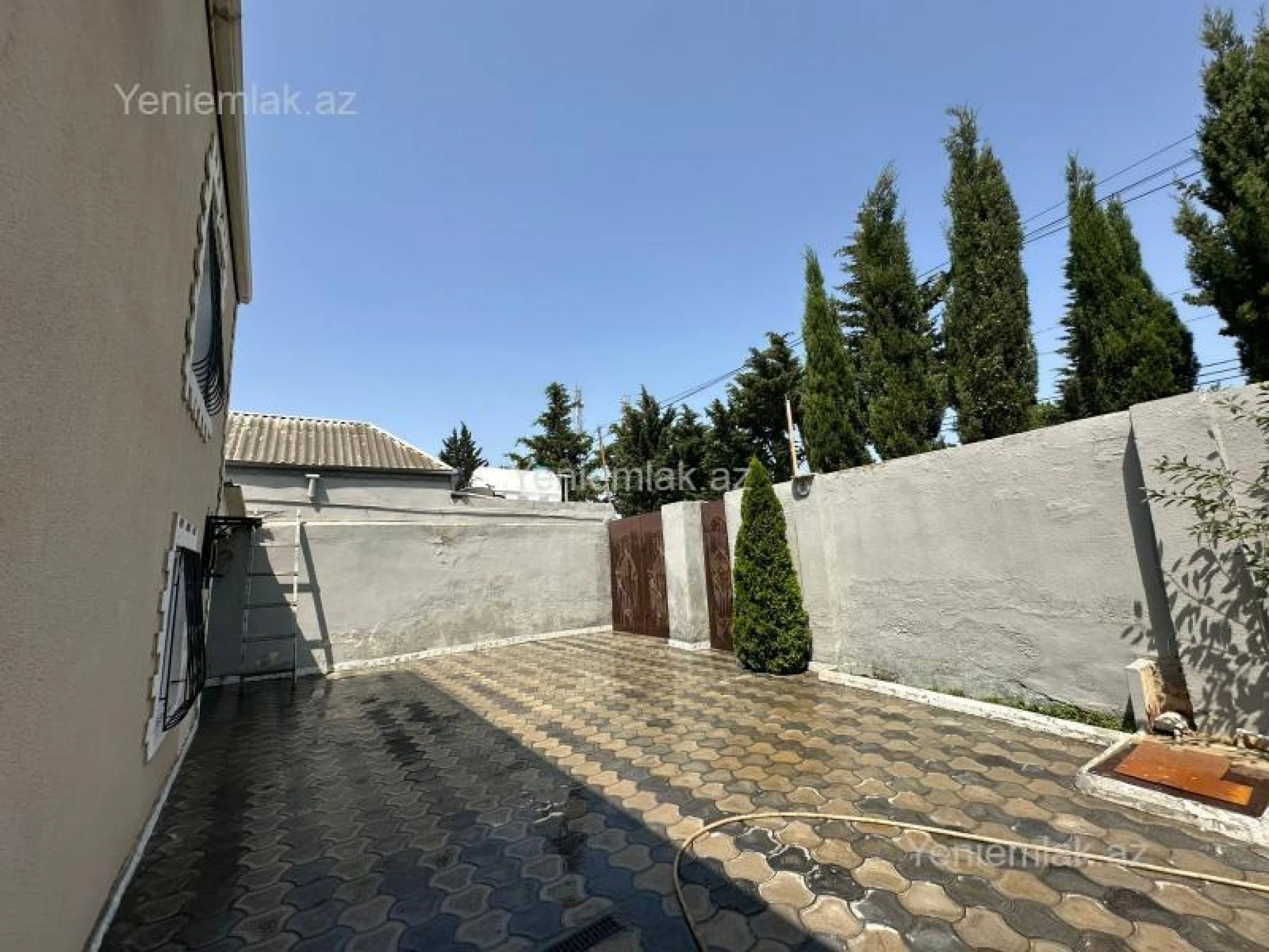 Satılır 7 otaqlı həyət evi 270 m²