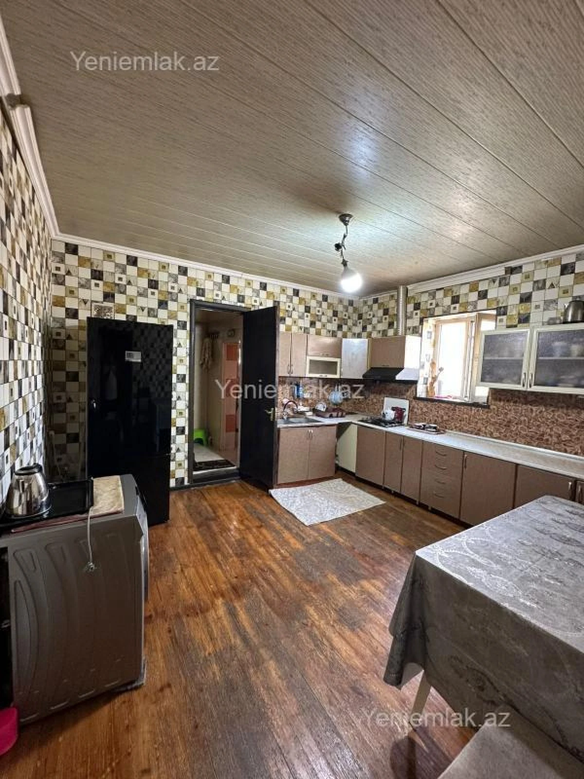 Satılır 7 otaqlı həyət evi 270 m²