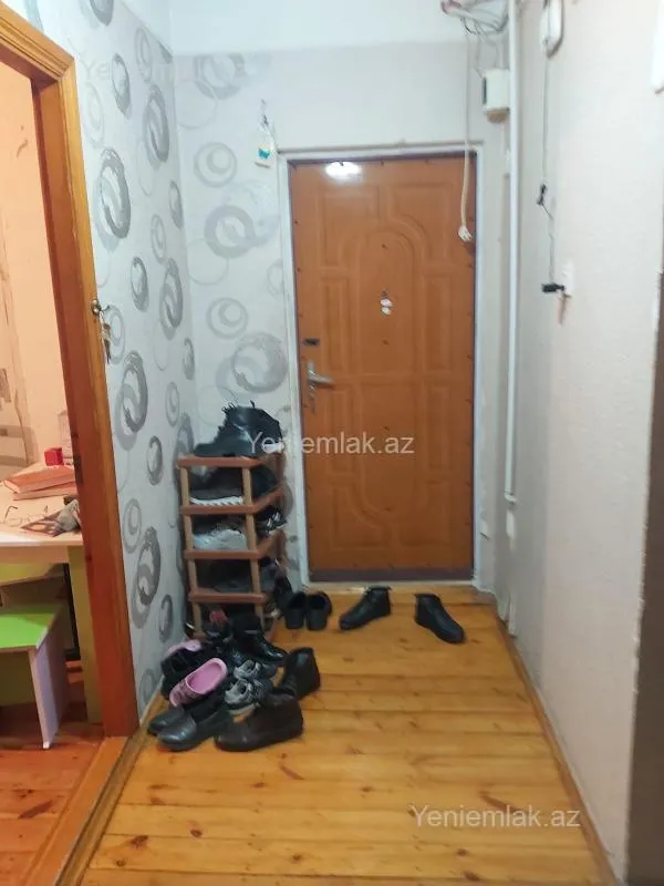 Satılır 3 otaqlı köhnə tikili 80 m²