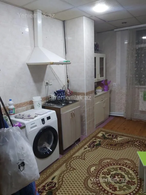 Satılır 3 otaqlı köhnə tikili 80 m²