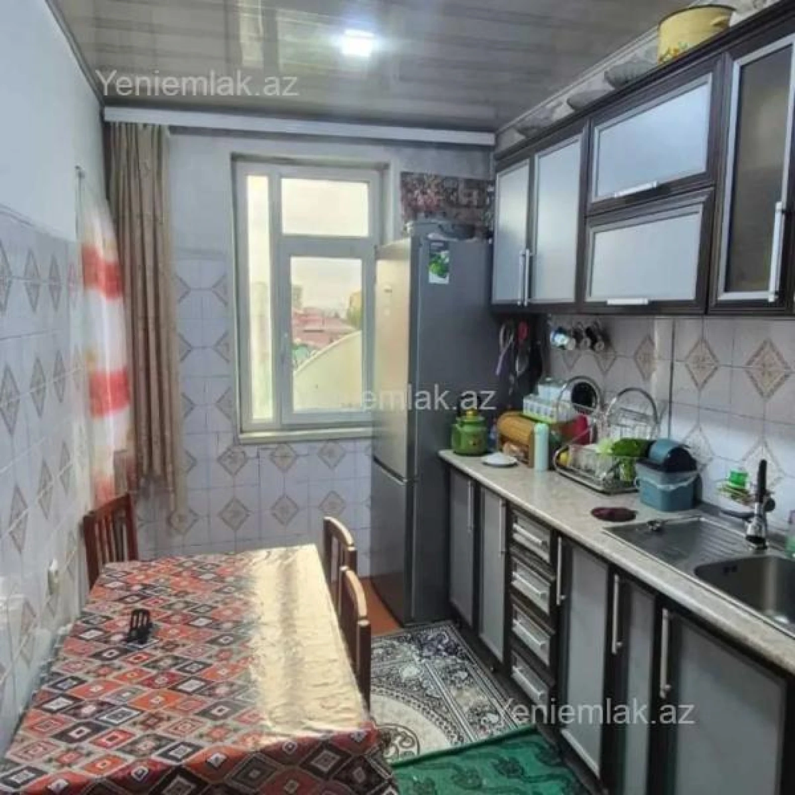 Satılır 4 otaqlı köhnə tikili 81 m²