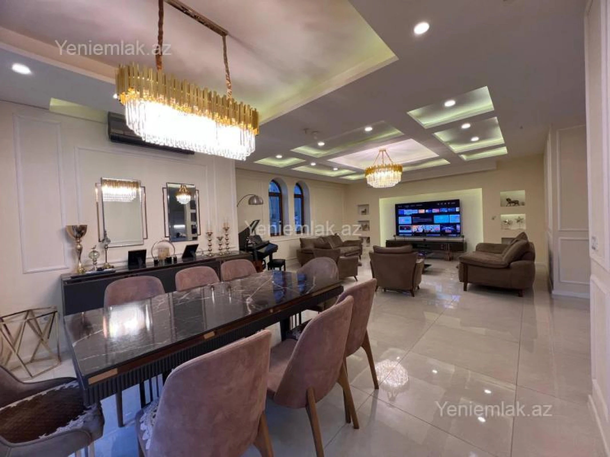 Satılır 7 otaqlı həyət evi 300 m²