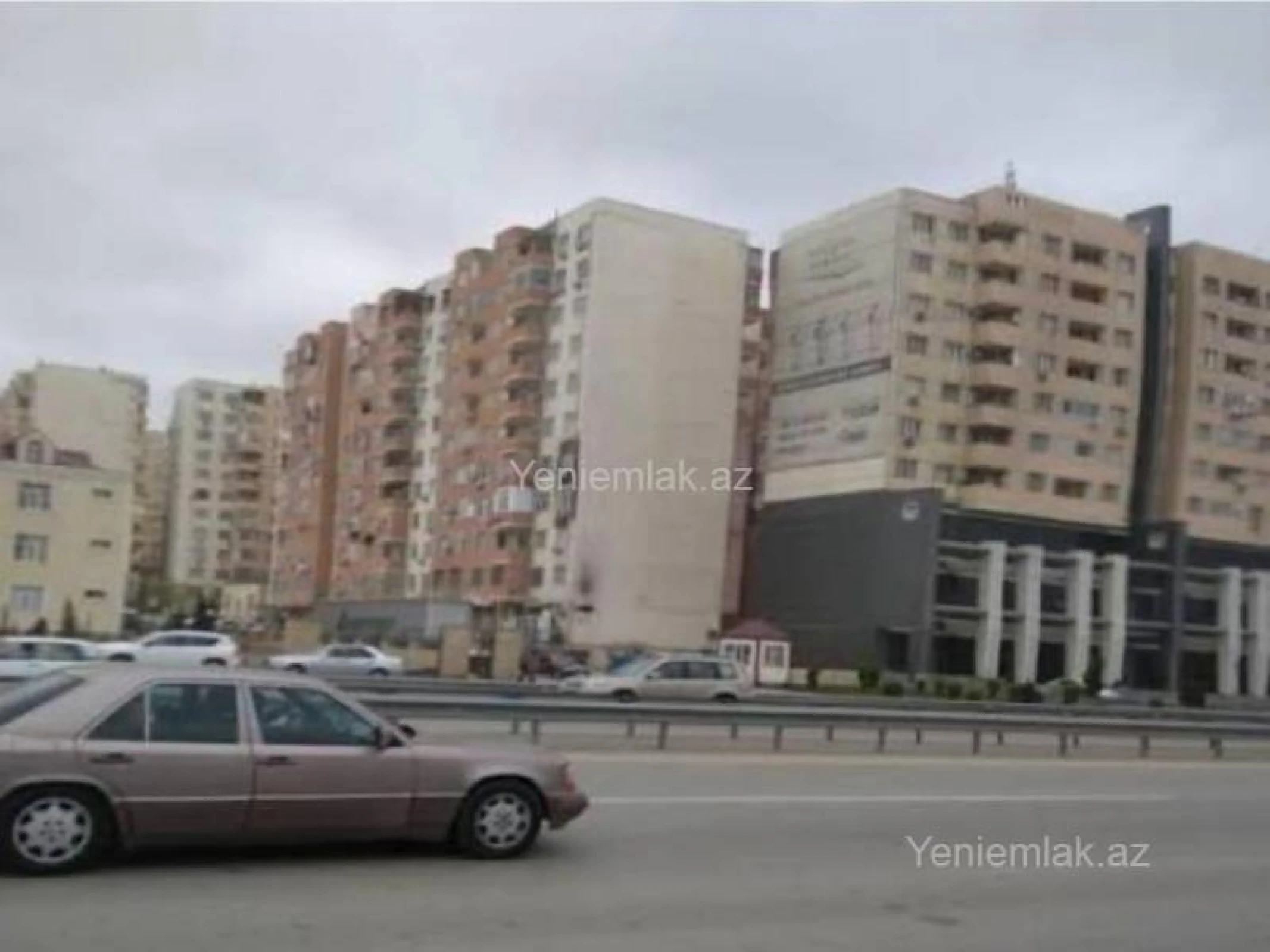 Satılır 4 otaqlı yeni tikili 86 m²