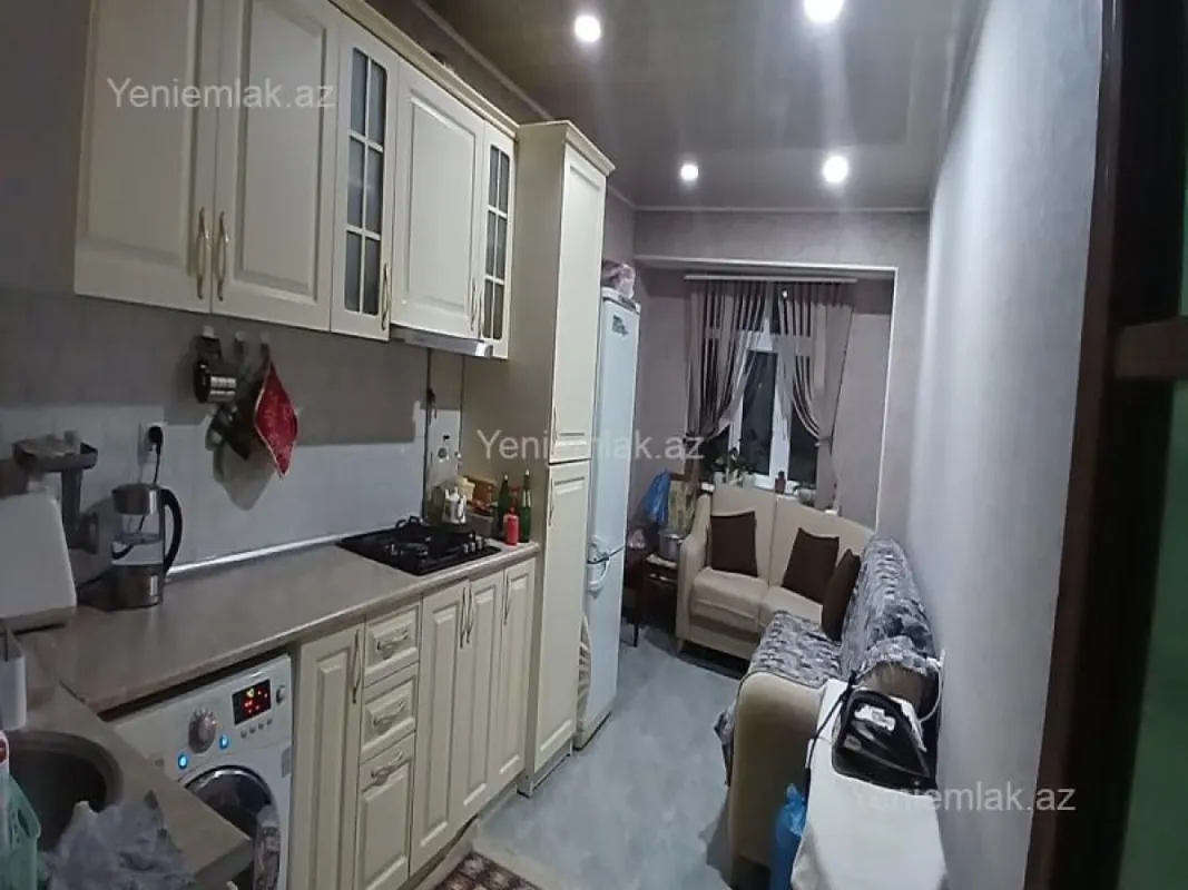 Satılır 3 otaqlı köhnə tikili 60 m²