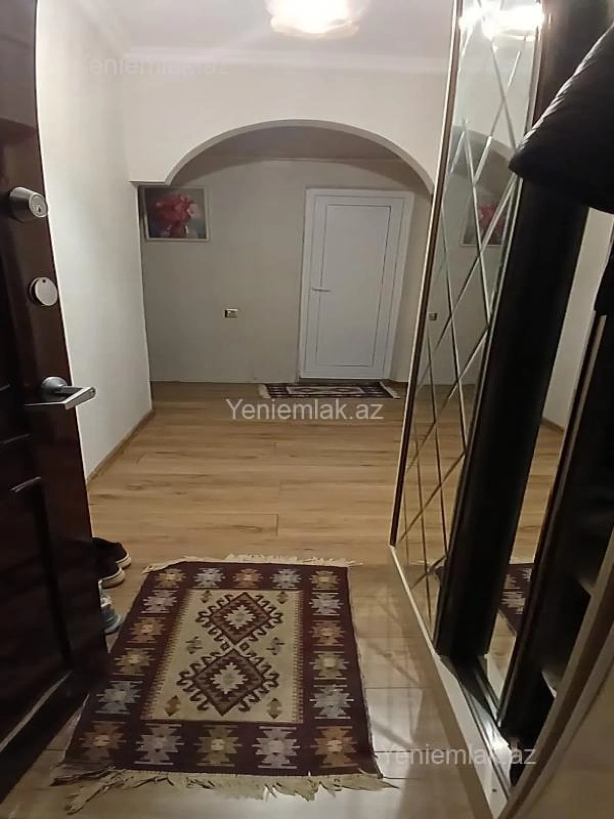Satılır 3 otaqlı köhnə tikili 60 m²
