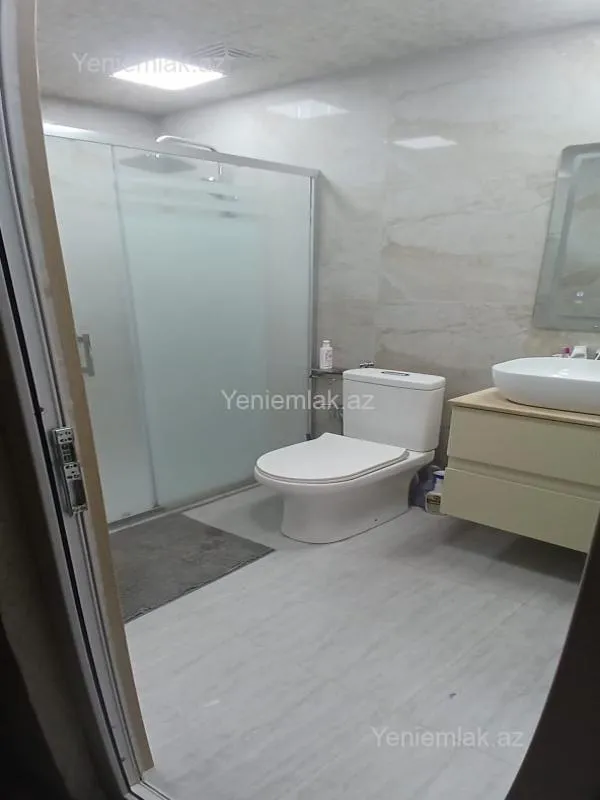 Satılır 3 otaqlı köhnə tikili 60 m²