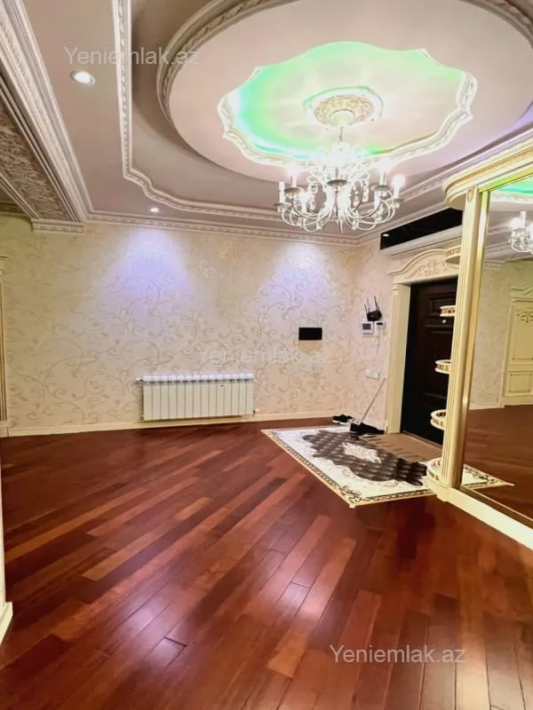 Satılır 4 otaqlı yeni tikili 170 m²