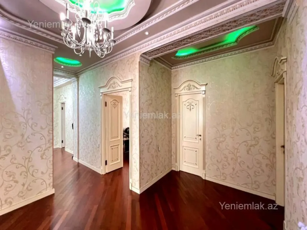 Satılır 4 otaqlı yeni tikili 170 m²
