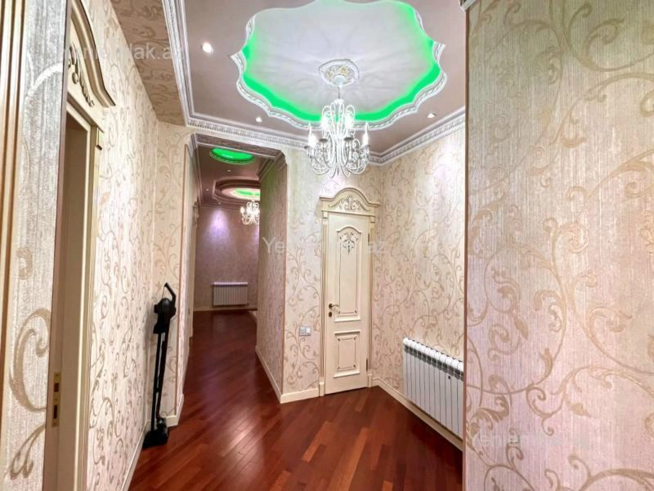 Satılır 4 otaqlı yeni tikili 170 m²