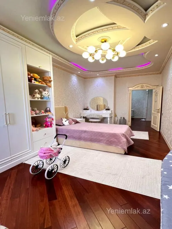 Satılır 4 otaqlı yeni tikili 170 m²