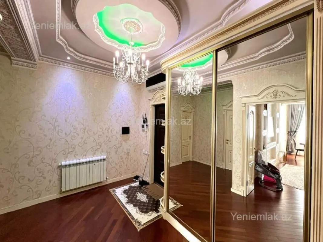 Satılır 4 otaqlı yeni tikili 170 m²