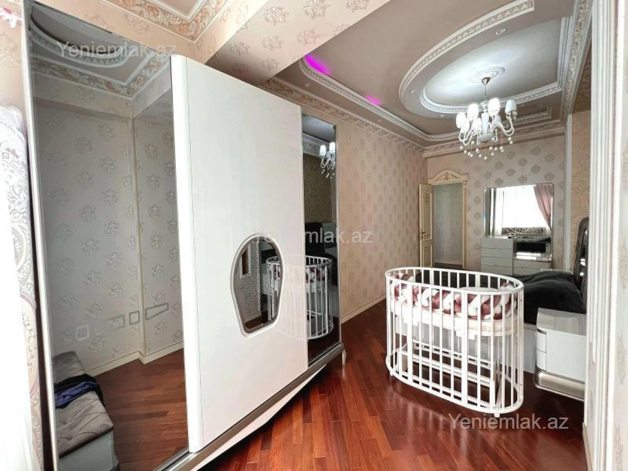 Satılır 4 otaqlı yeni tikili 170 m²