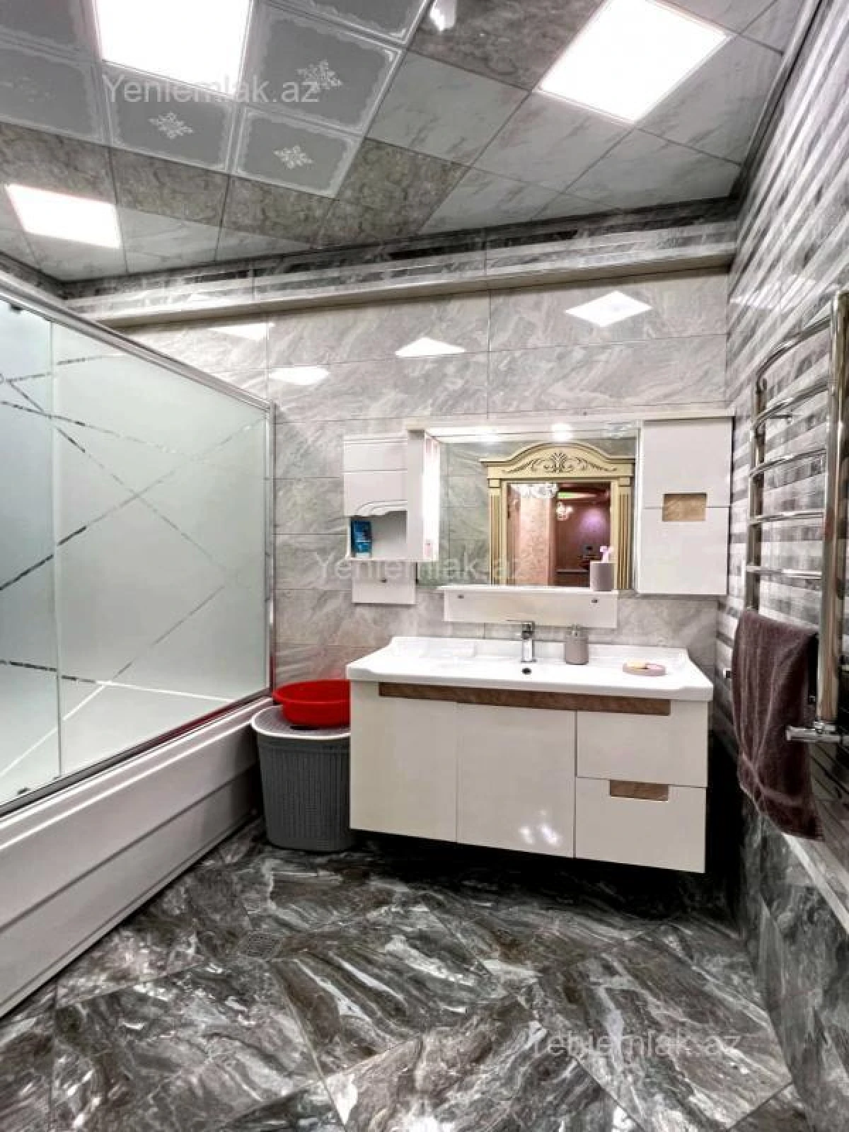 Satılır 4 otaqlı yeni tikili 170 m²