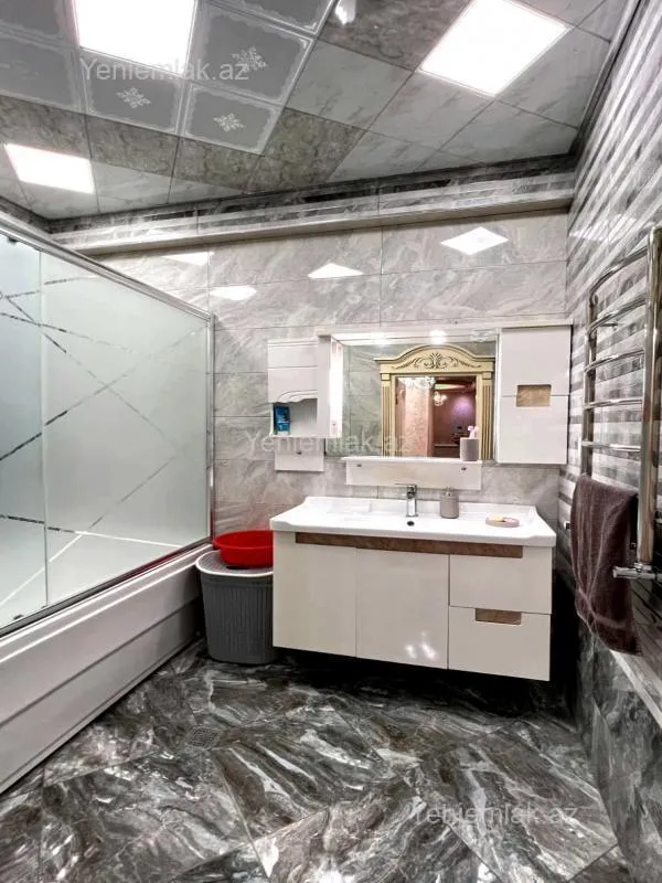 Satılır 4 otaqlı yeni tikili 170 m²