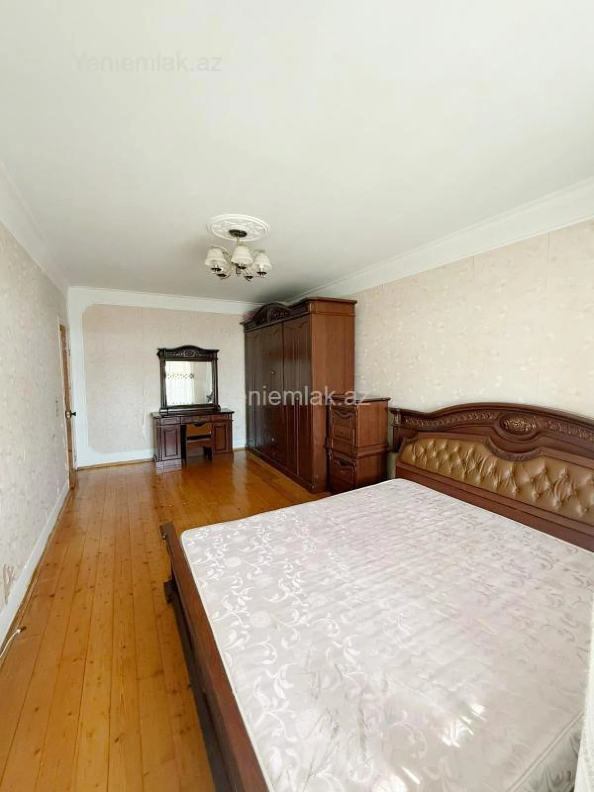 Satılır 3 otaqlı köhnə tikili 80 m²