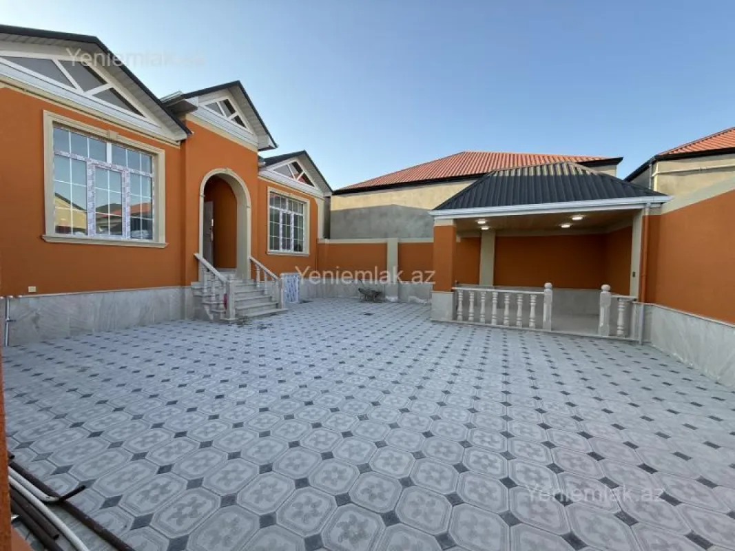 Satılır 4 otaqlı həyət evi 120 m²