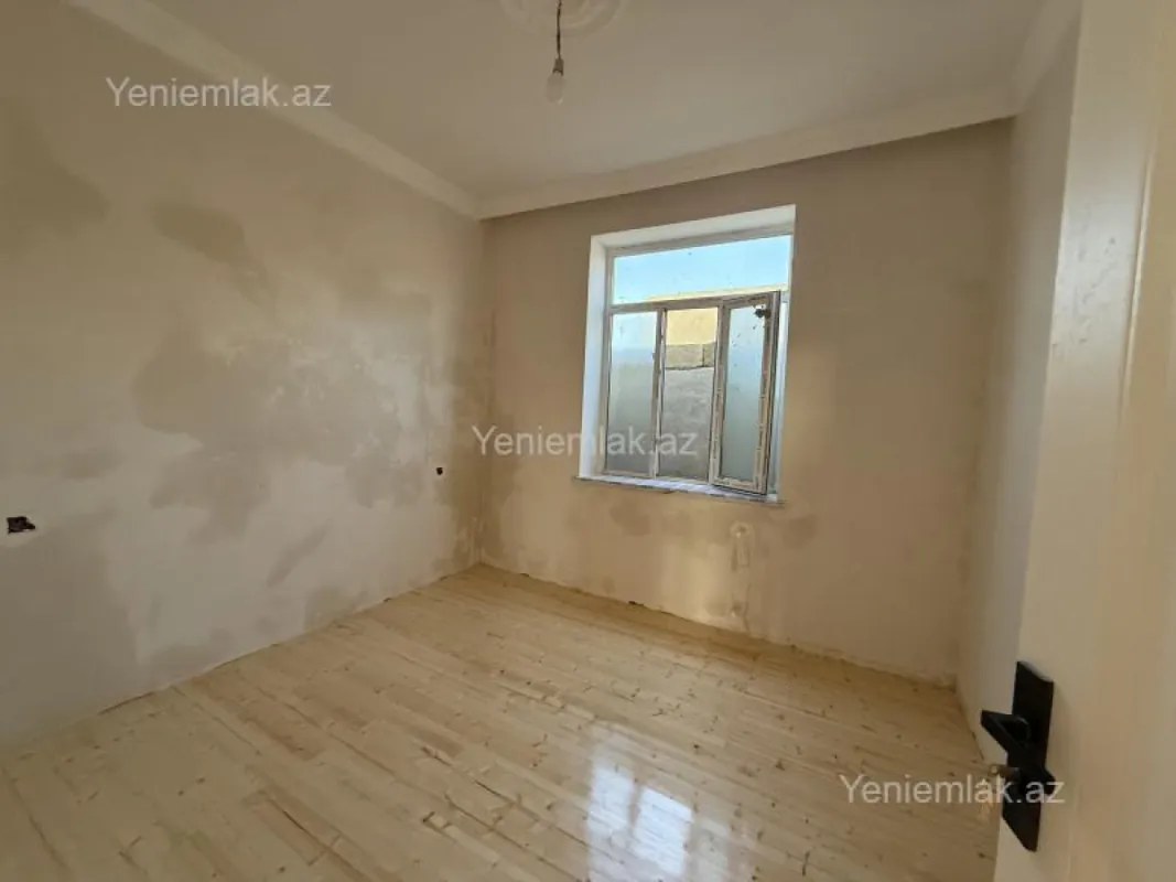 Satılır 4 otaqlı həyət evi 120 m²