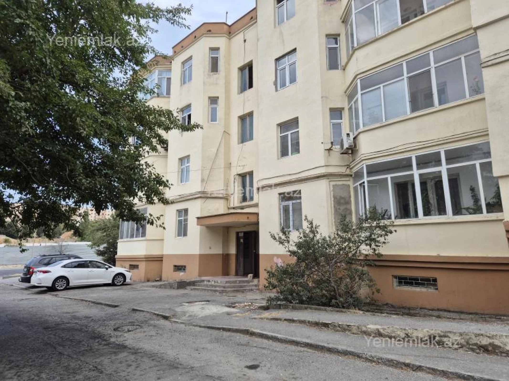 Satılır 2 otaqlı yeni tikili 70 m²