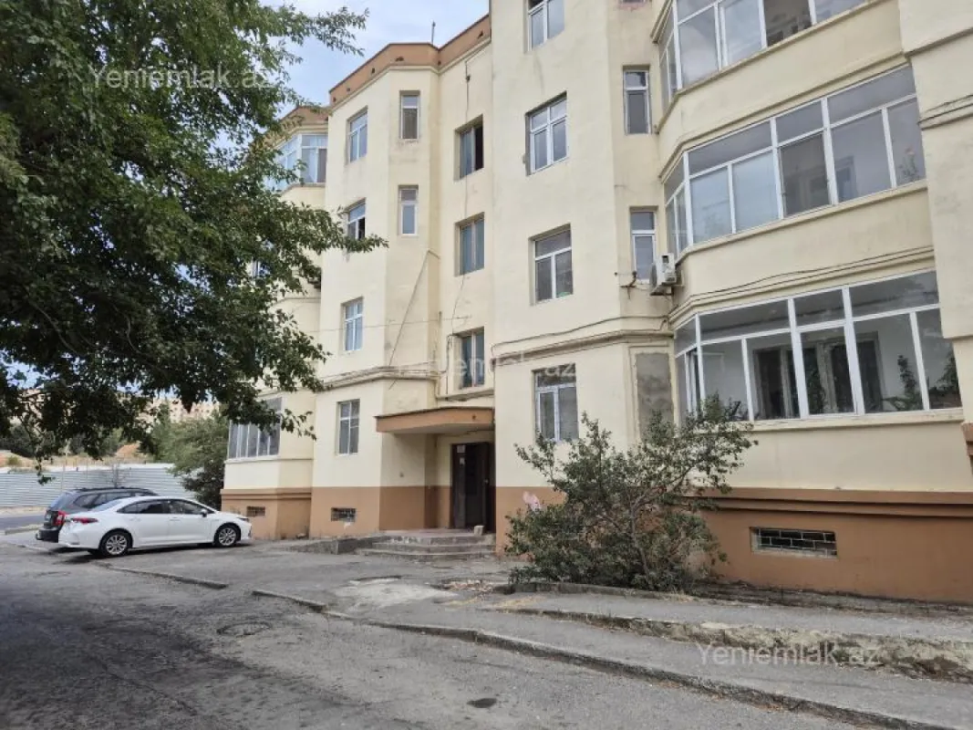 Satılır 2 otaqlı yeni tikili 70 m²