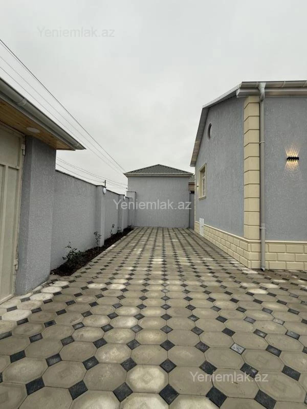 Satılır 4 otaqlı həyət evi 120 m²