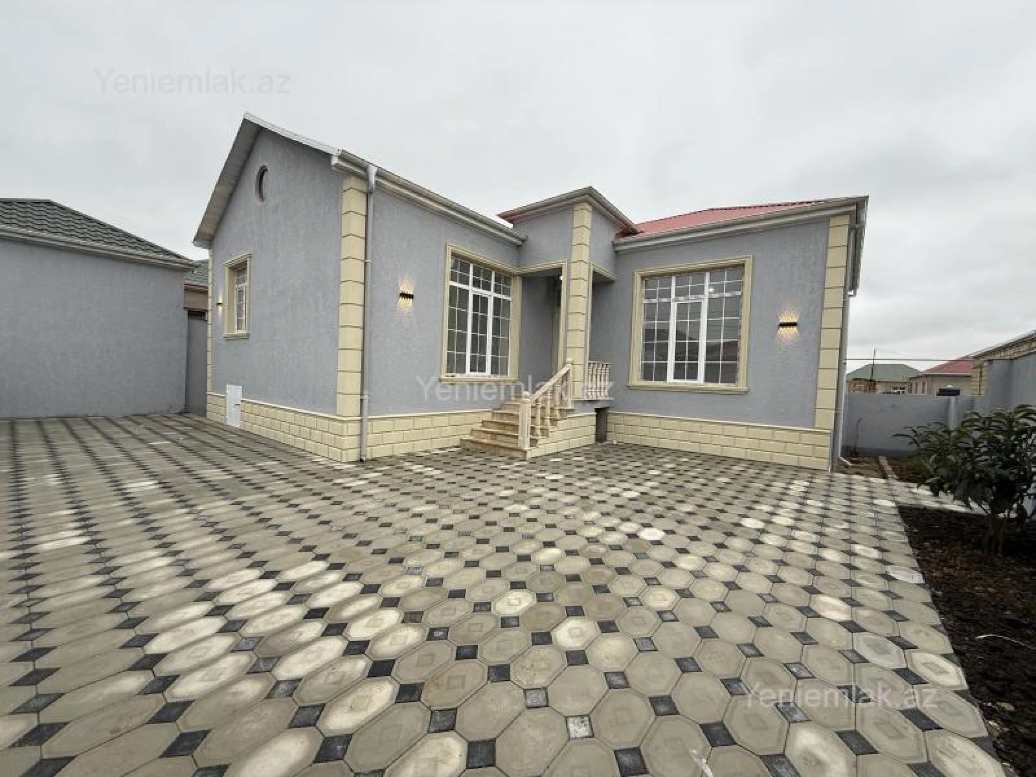 Satılır 4 otaqlı həyət evi 120 m²