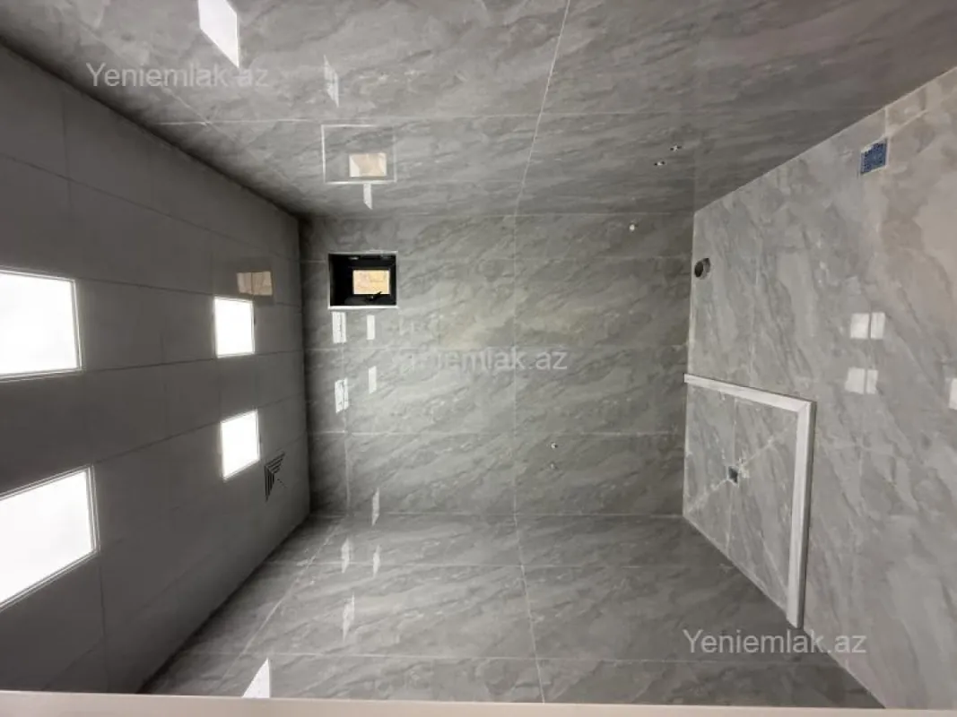 Satılır 7 otaqlı həyət evi 200 m²