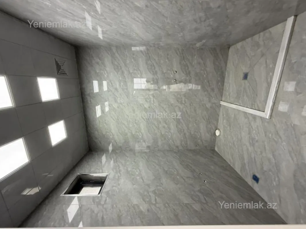 Satılır 7 otaqlı həyət evi 200 m²