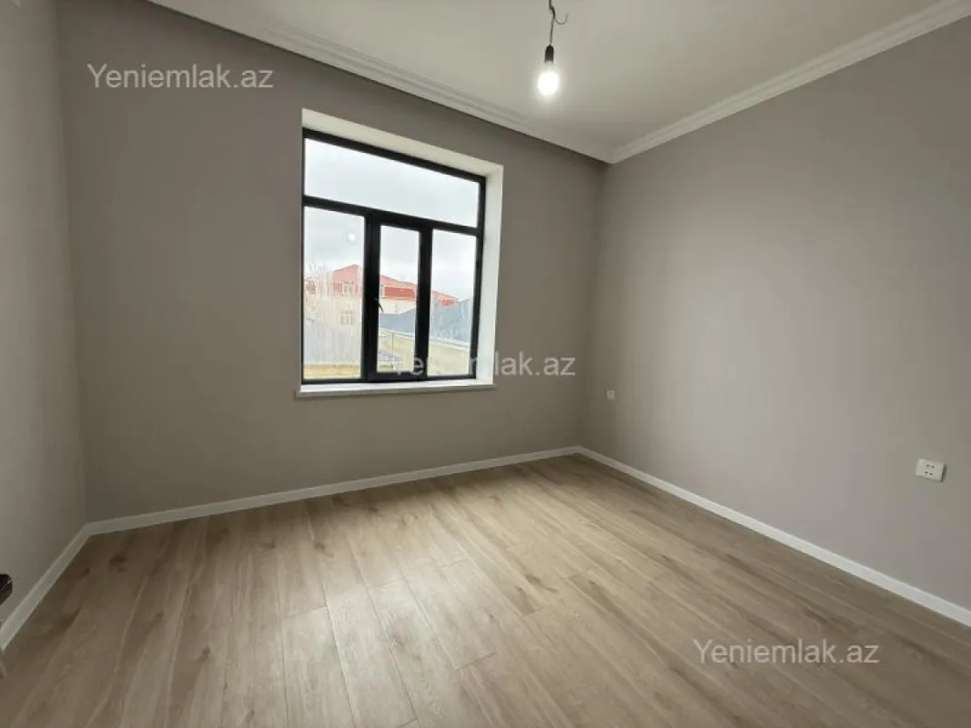 Satılır 7 otaqlı həyət evi 200 m²