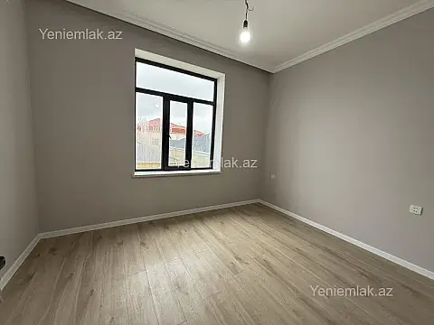 Satılır 7 otaqlı həyət evi 200 m²