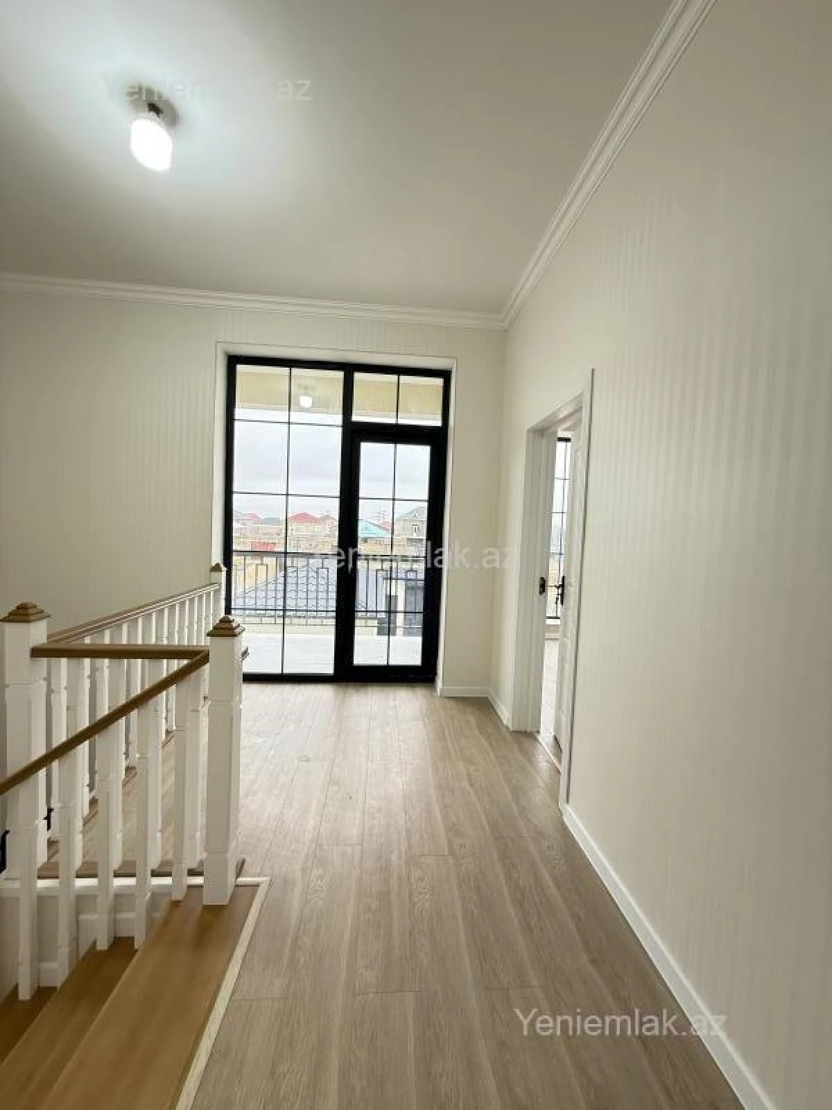 Satılır 7 otaqlı həyət evi 200 m²