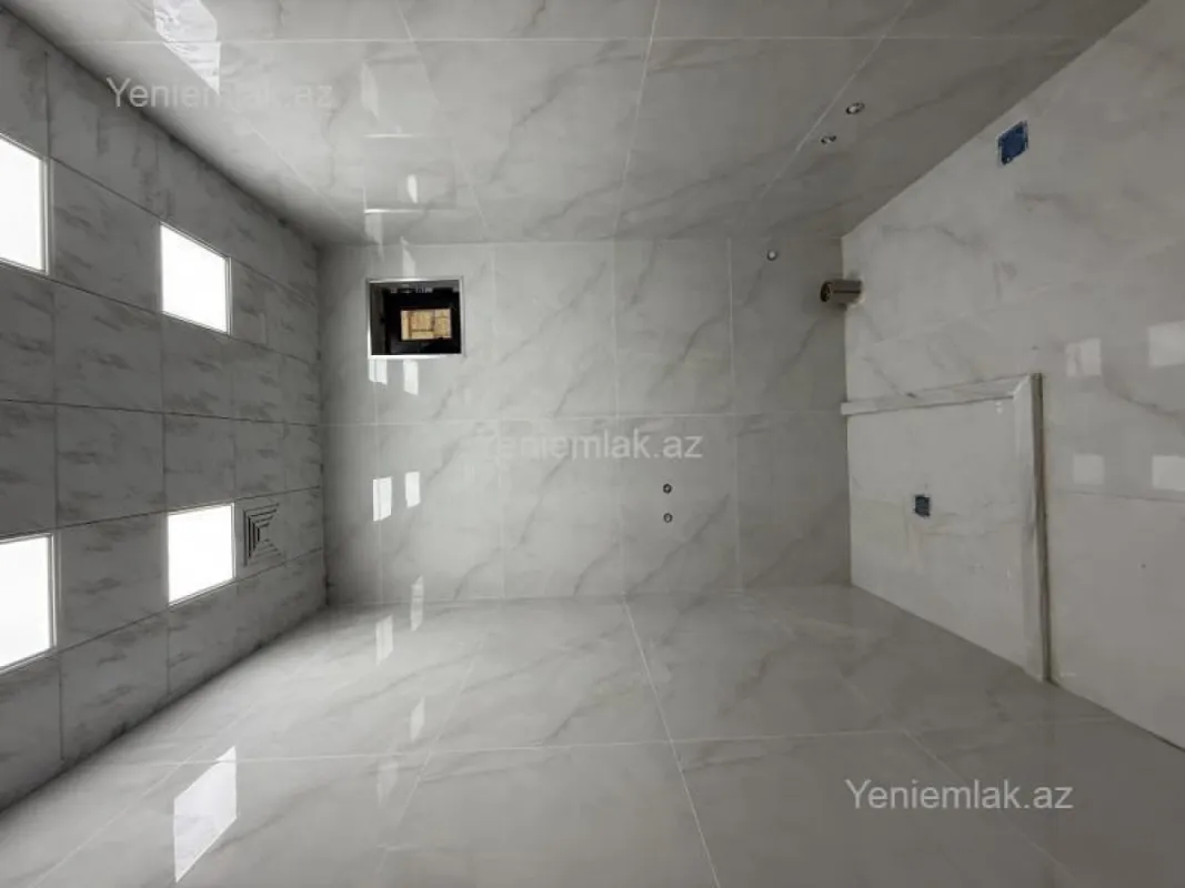 Satılır 7 otaqlı həyət evi 200 m²