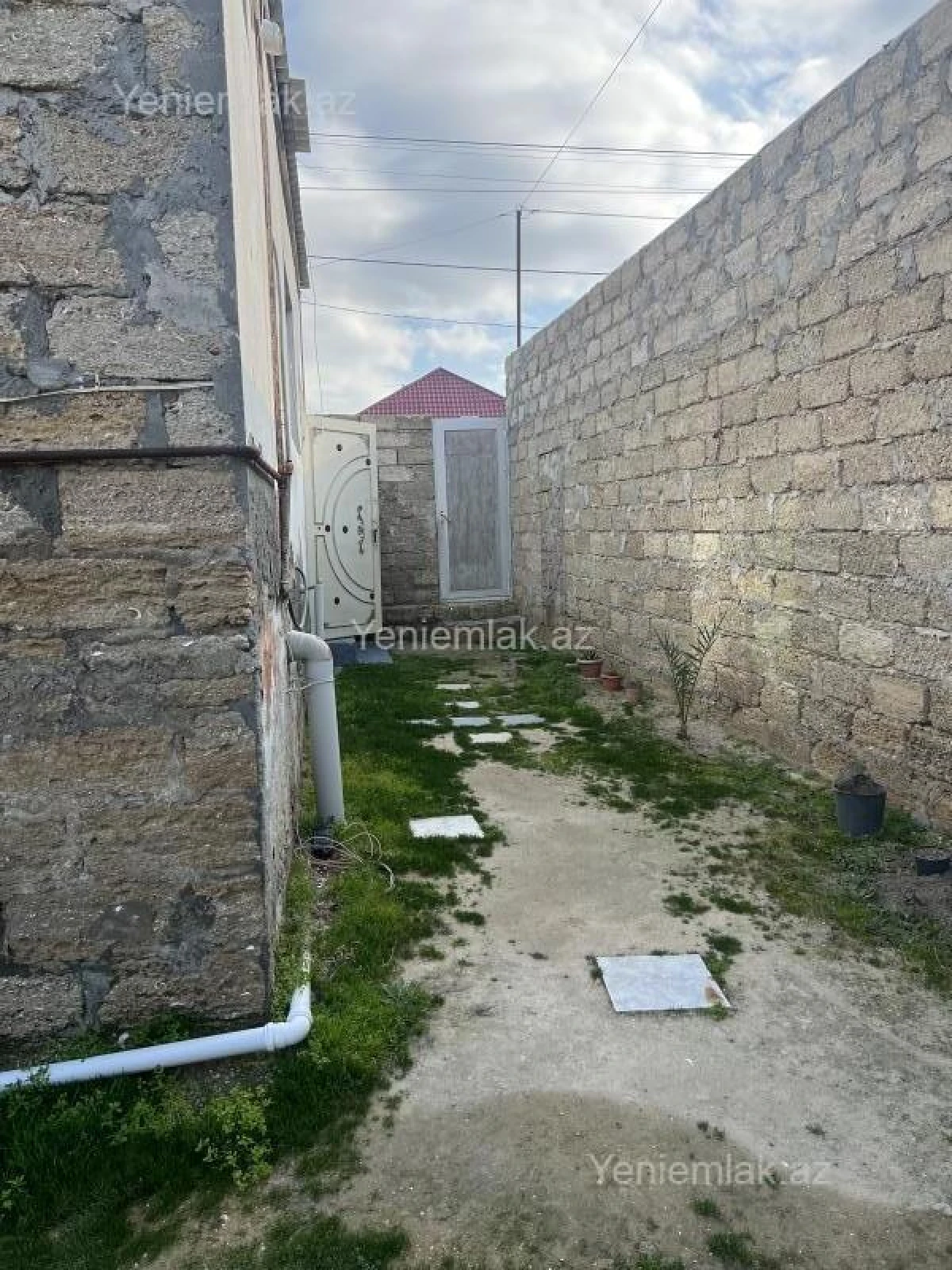 Satılır 2 otaqlı həyət evi 40 m²