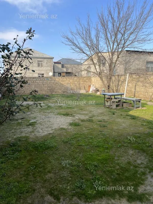 Satılır 2 otaqlı həyət evi 40 m²