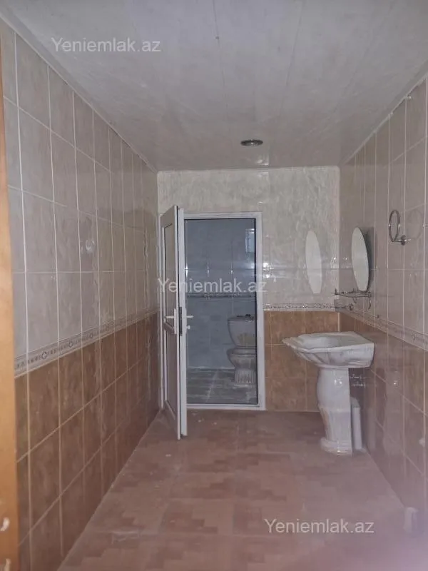 Satılır 7 otaqlı həyət evi 400 m²