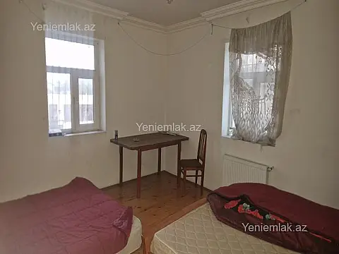 Satılır 7 otaqlı həyət evi 400 m²