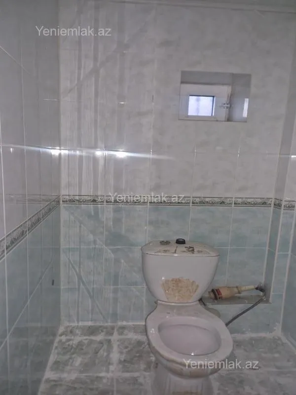Satılır 7 otaqlı həyət evi 400 m²