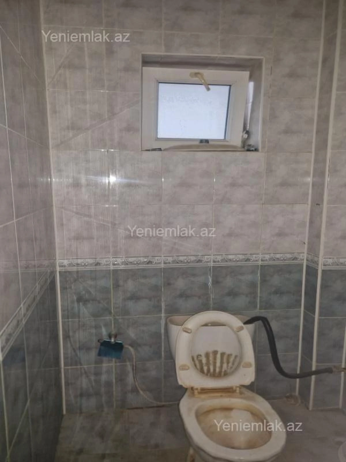 Satılır 7 otaqlı həyət evi 400 m²
