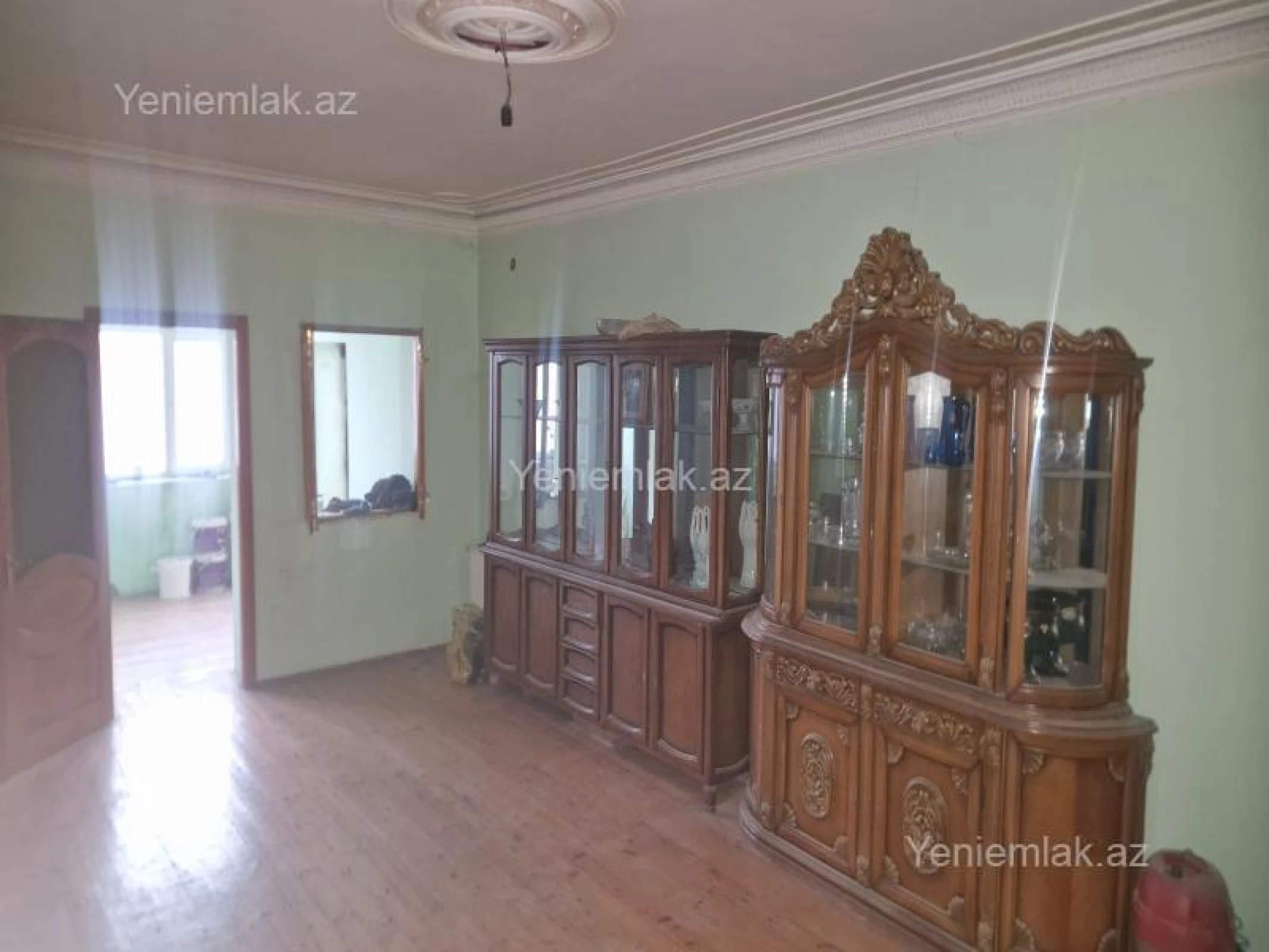 Satılır 7 otaqlı həyət evi 400 m²