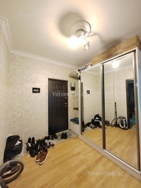 Satılır 3 otaqlı köhnə tikili 86 m²