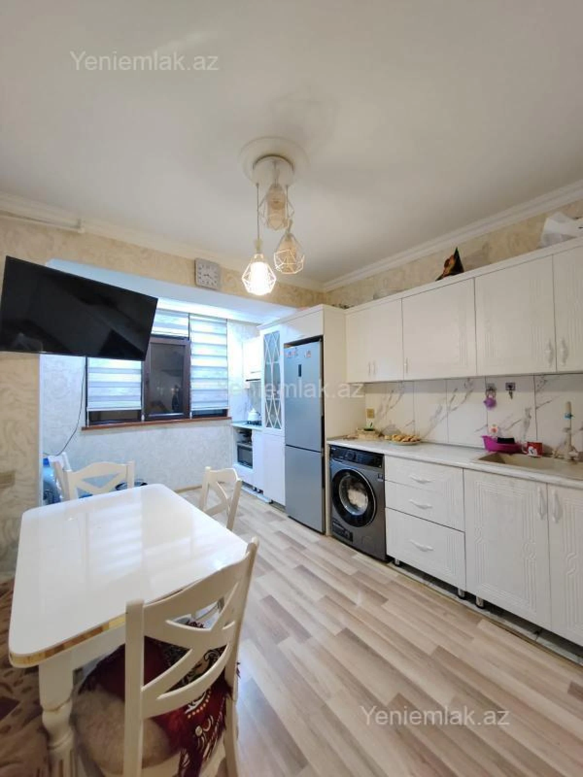 Satılır 3 otaqlı köhnə tikili 86 m²