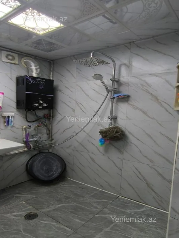 Satılır 2 otaqlı köhnə tikili 48 m²