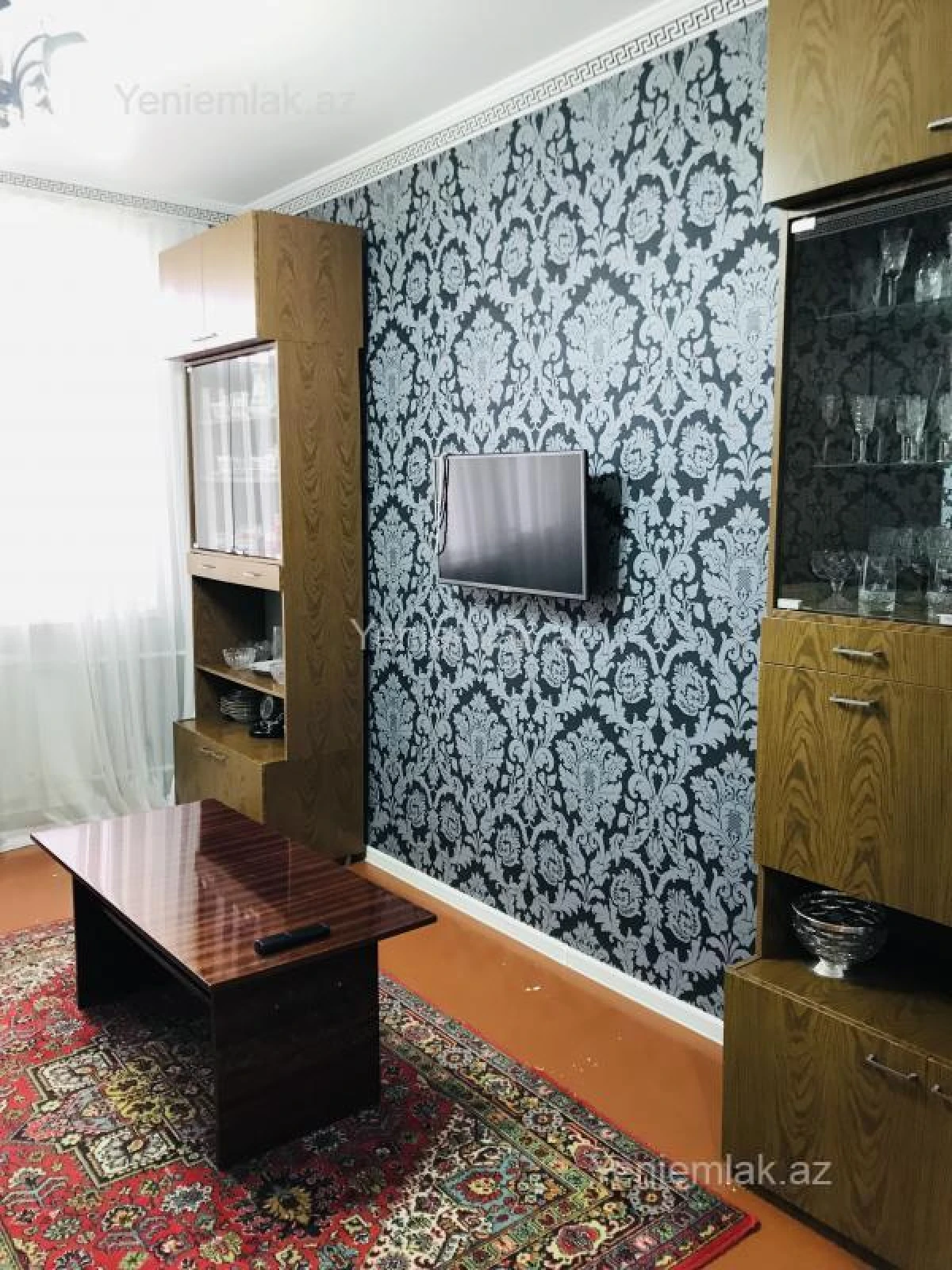 Satılır 4 otaqlı köhnə tikili 100 m²