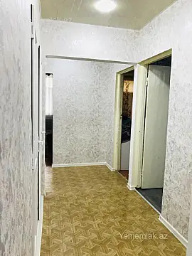 Satılır 4 otaqlı köhnə tikili 100 m²